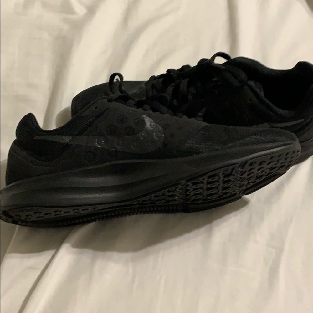 Women’s black Nike shoes